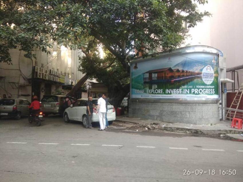 Hoardings Uco Bank Mahadev Marg in New Delhi, Outdoor Media Agency New Delhi, Utility Advertising Agency in Delhi